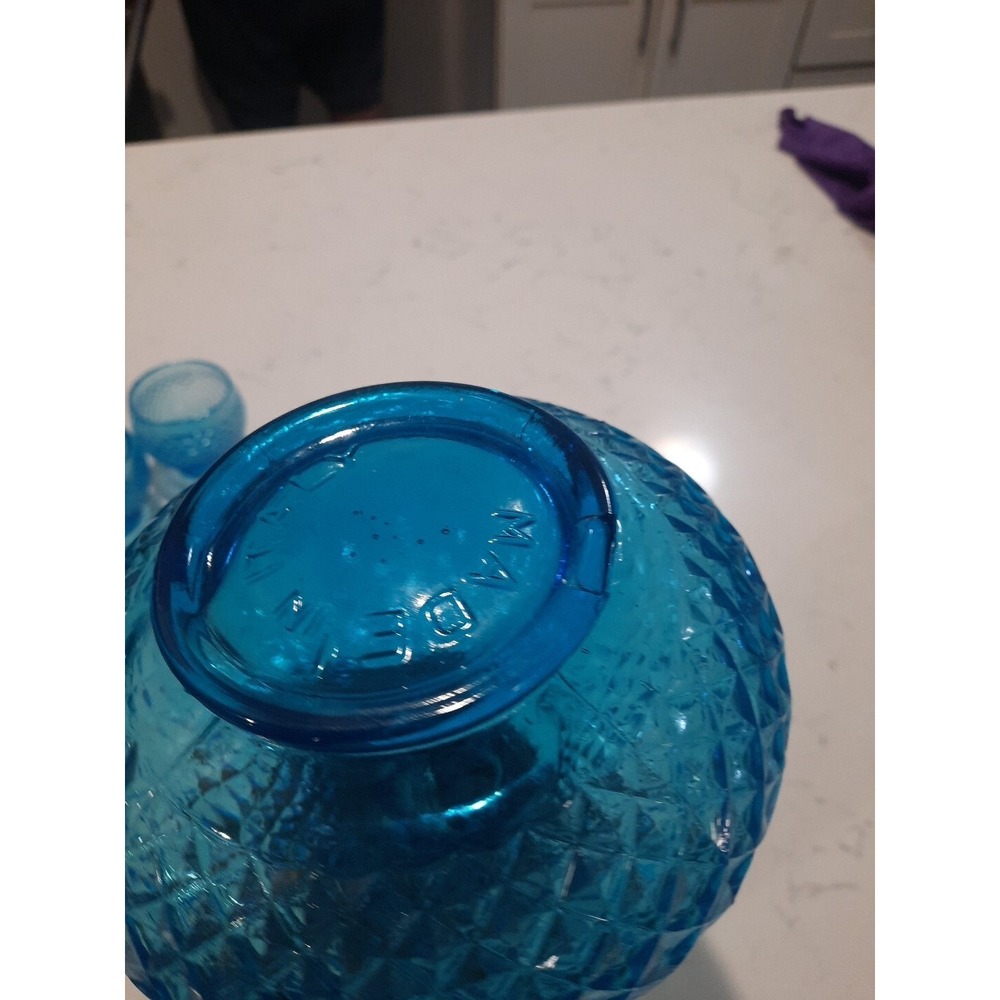 Vintage Empoli Blue Diamond Point Genie Bottle With Stopper And 3 Shot Glasses - Picture 5 of 9